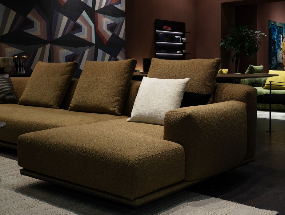 Naos Sofa w/ Chaise