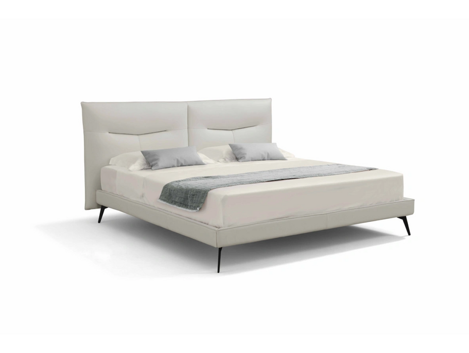 Polonaise Bed